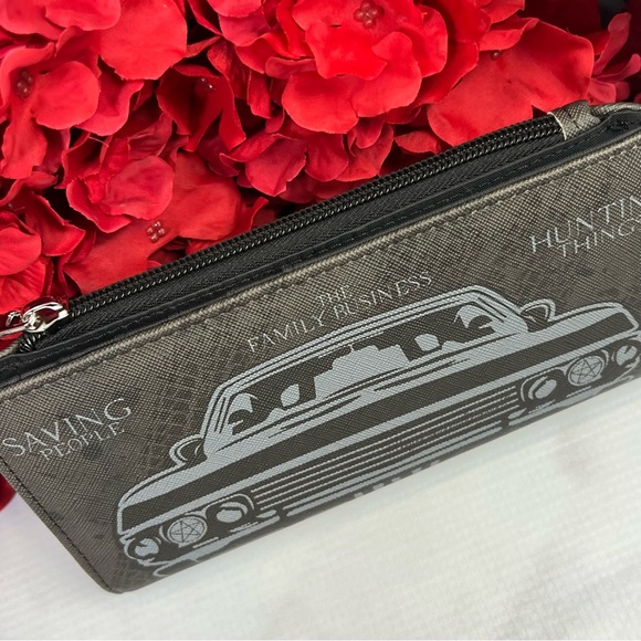 Supernatural 1967 Chevy Impala Charcoal Gray Clutch Wallet - Picture 5 of 16